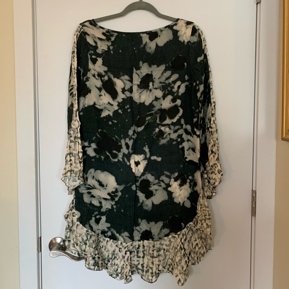 Designer Tie-Dye Shift Dress with Ruffled Hem - Picture 4 of 6